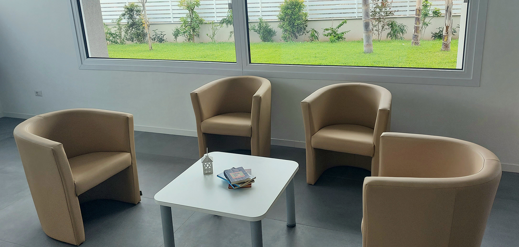 La struttura privata “Oasi Grazia” (Residenza Assistenziale Alberghiera R.A.A.) fornisce servizi assistenziali e ricreativi, alberghieri e residenziali, a Gela, Sicilia